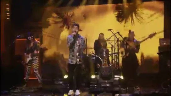 DNCE – Cake By The Ocean (The Tonight Show)