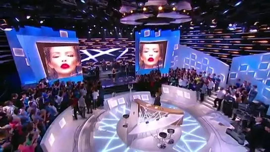 Kylie Minogue - Into the Blu (Grand Journal)