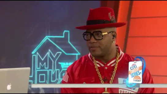 Flo Rida is back on TODAY, singing 'My House'