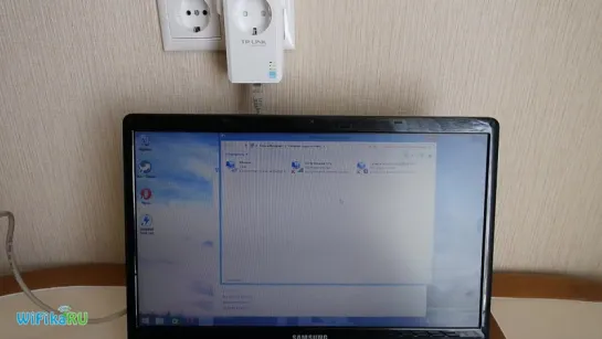 Повторитель WiFi сигнала с розеткой - TP-Link TL-WA860RE - WiFi Repeater