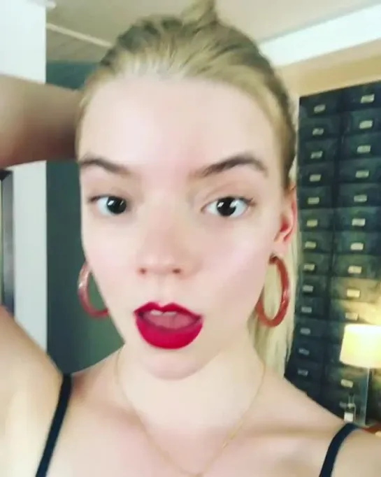 Anya Taylor-Joy Yes Please