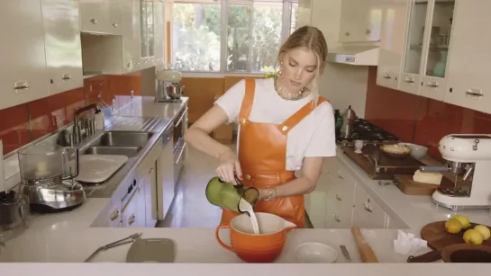 Vogue Scandinavia | How to make Västerbotten pie with Elsa Hosk