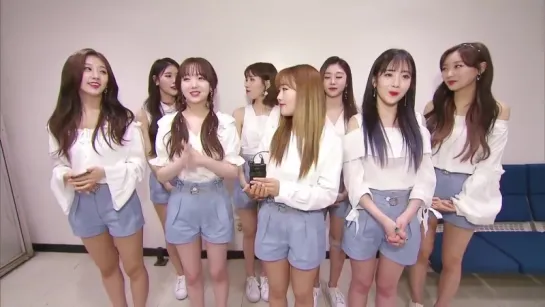 180521 Lovelyz - Inkigayo Behind