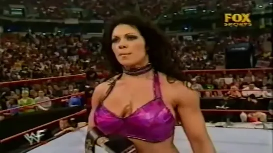 Chyna vs  Trish Stratus