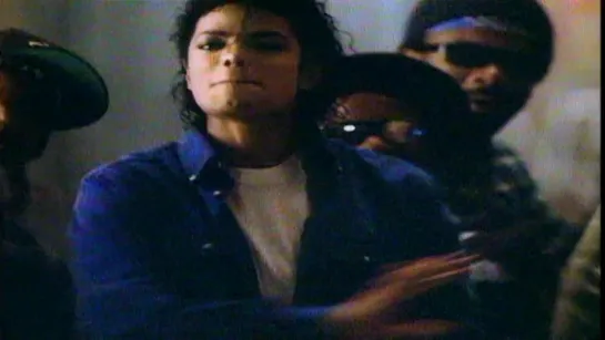 Michael Jackson - The Way You Make Me Feel (Official Music video) © 1987