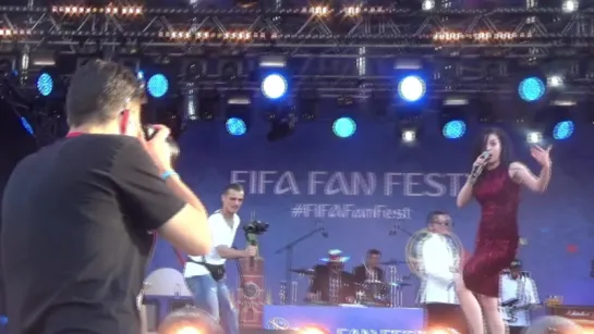 Кавер группа Живой звук(#FIFAFanFest,Воробьёвые Горы,26.6.18)