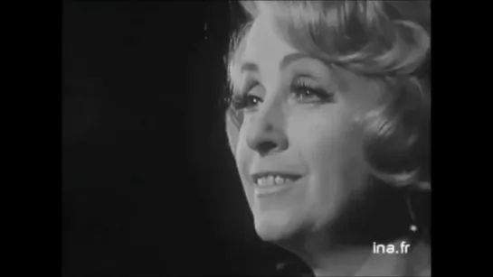 Danielle Darrieux (02.1968) - Penelope (repetition)