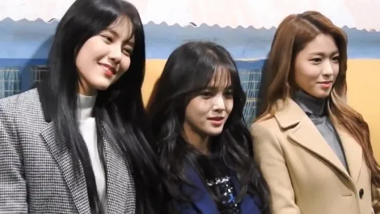 161217  Hyejeong, Jimin, Seolhyun in a charity event LOVE FNC for the company FNC Foundation