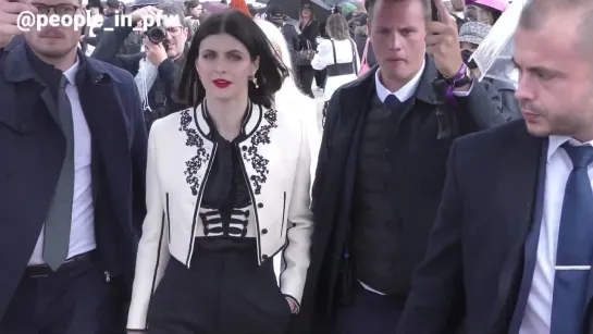 Alexandra Daddario [Baywatch   San Andreas] - Dior Spring Summer 23 fashion show in Paris - 27.09.22