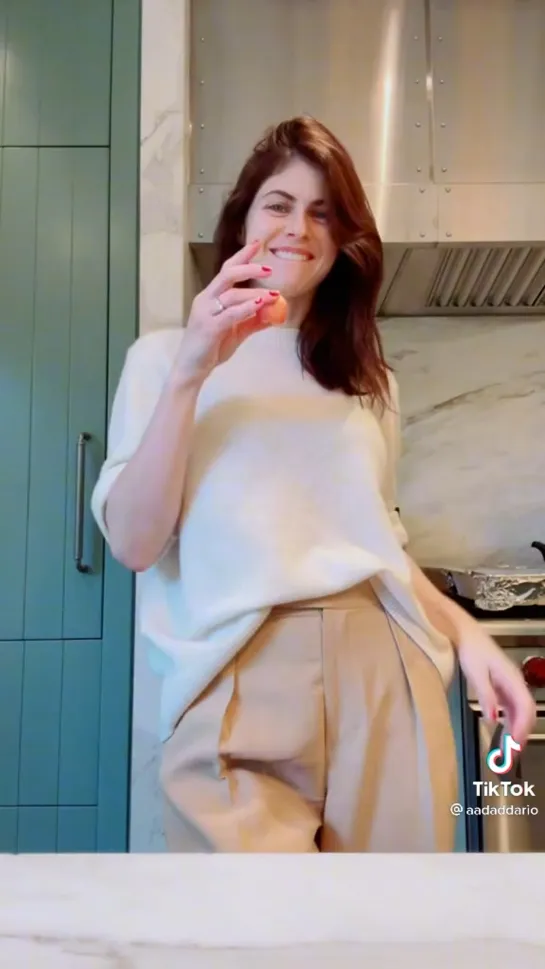 aadaddario on tiktok | 26.11.2021