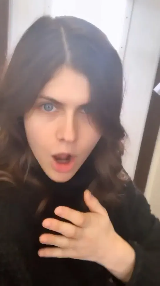 alexandradaddario on instagram story | 3 декабря 2019