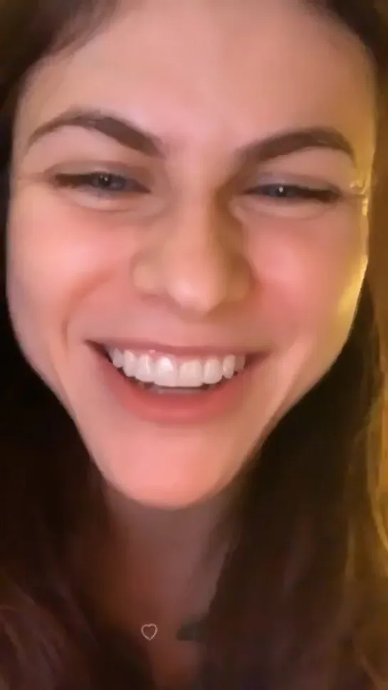 alexandradaddario on instagram story | 1 декабря 2019