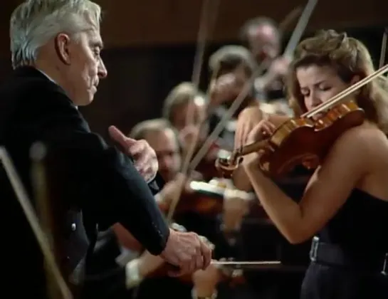 Beethoven. Konzert für Violine und Orchester D-Dur op. 61 / Mutter, Karajan, 1999