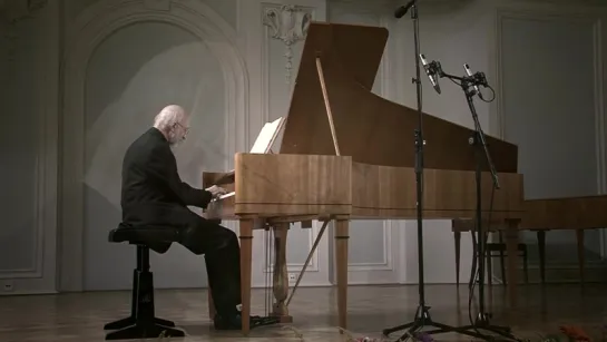 Beethovens Sonata №14, op.27 №2, Сis-moll. Alexei Lubimov.