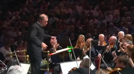 Mahler.  Symphony No. 5 ⁄ Gergiev, BBC Proms 2010