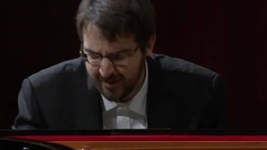 Mozart . Piano Fantasy in D minor, K. 397 / Charles Richard-Hamelin –