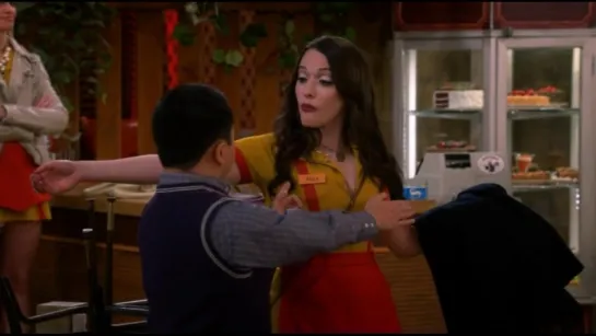 2 Broke girls 5х06 воровство в закусочной