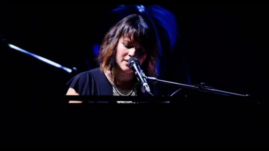 Norah Jones – Black Hole Sun (Tribute to Chris Cornell, Detroit Fox Theatre 5.23.17)