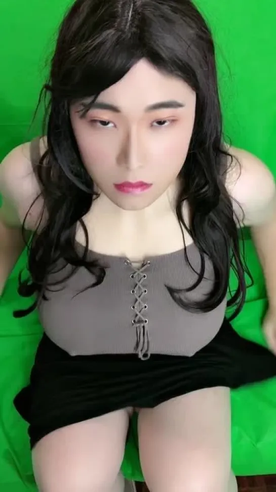 Thick asian transexual masturbation