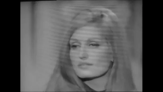 Dalida ♫ Deux colombes  ♪ 1969