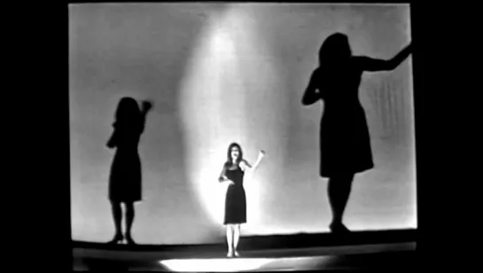 Dalida ♫ Flamenco ♪ 31/10/1965 (Télé dimanche (1re chaine)