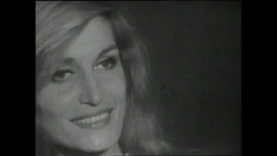 Dalida ♫ Petit homme ♫ 27/11/1966 (Discorama (1re chaine)