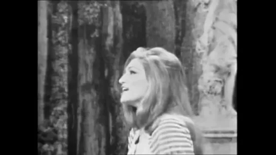 Dalida ♫  Le temps des fleurs ♫ 03/11/1968 (Télé dimanche (1re chaine)