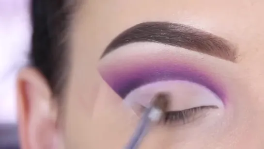 Purple and brown smokey cutcrease