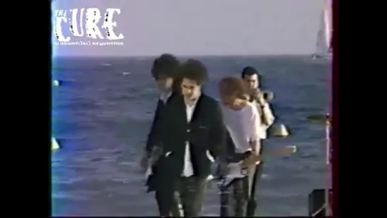 The Cure - Why Cant I Be You (05.1987 TV France Zenith) (1)