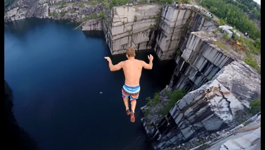 Cliff Jumping in Vermont 110 feet