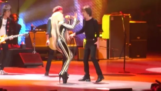 2012 // Lady Gaga & The Rolling Stones > Gimme Shelter - The Prudential Center (Gagavision.net)