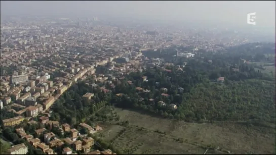 Vues den haut - Le nord de lItalie  FRENCH