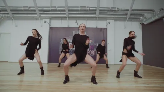 DANCEHALL | KATARINA DALLAS | WOMEN IN BLACK