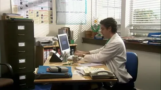 Green Wing S01E08