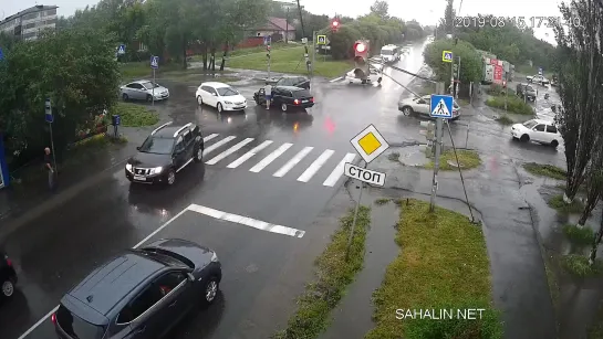 Момент ДТП на ул. Демьяна Бедного (15.08.2019)