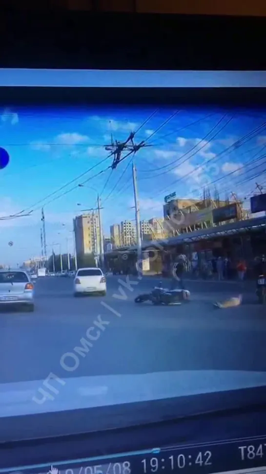 Мотоциклист сбил женщину на ост. Городок Водников (08.05.2019)