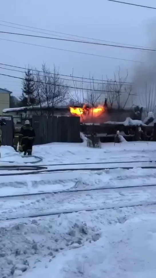 Пожар на ул. 4-я крайняя 13 (09.02.2019)