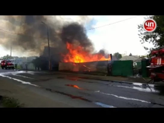 Пожар в Омске по ул. Половцева, 80 (04.06.2014)