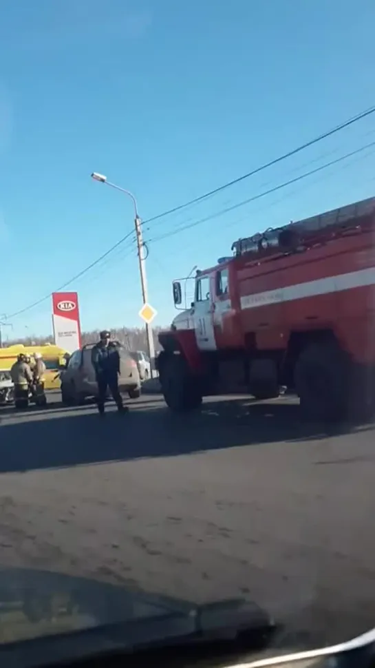 Последствия ДТП на ул. Волгоградская (08.03.2019)