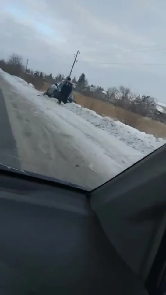 Вылетел с дороги по ул. Воровского (04.01.2018)