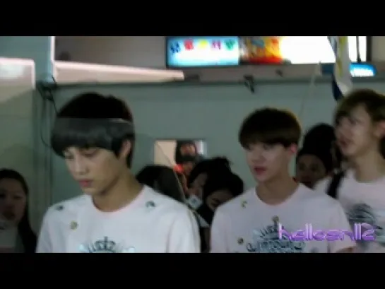 [FANCAM] 120610 EXO-K ChanYeol, Sehun, Kai@Immigration of Taiwan Taoyuan International Airport