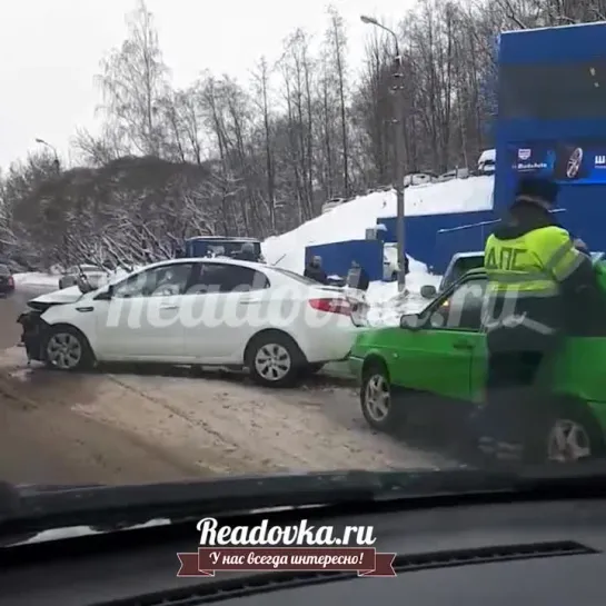 Массовая авария на Свердлова