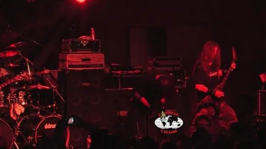 Six Feet Under - Feasting On The Blood Of The Insane (Live) (At Capital Chaos) (2011)