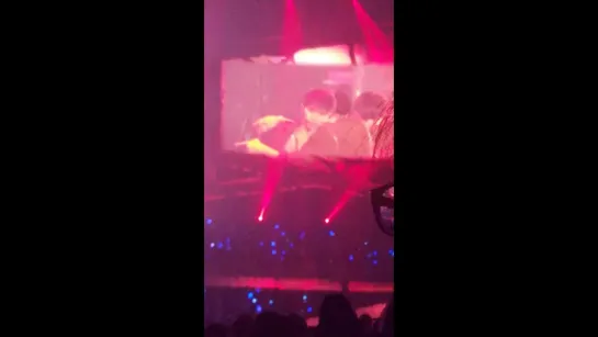 [FANCAM] 160813 Live Fantasia “Elysium” - Love Me Do