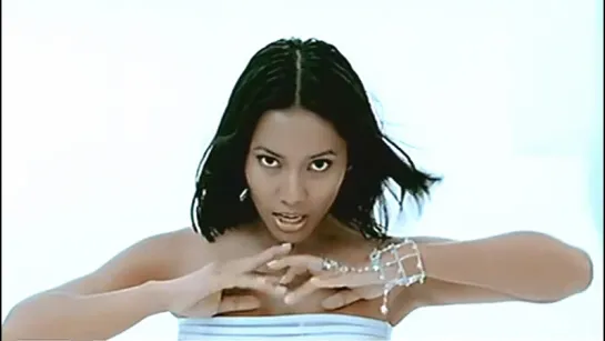 Anggun - Un Geste d'Amour (Look Into Yourself)