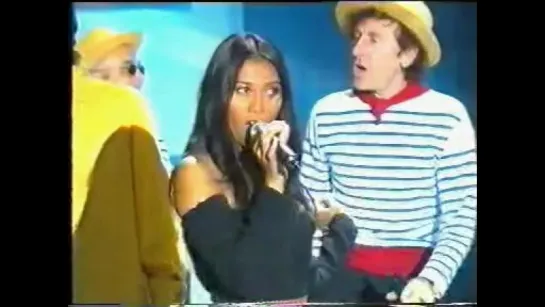 Anggun in french musical "Les Enfoirés" 1999