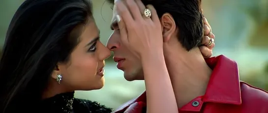 Suraj_Hua_Maddham_Full_Video_-_K3G_Shah_Rukh_Khan__Kajol