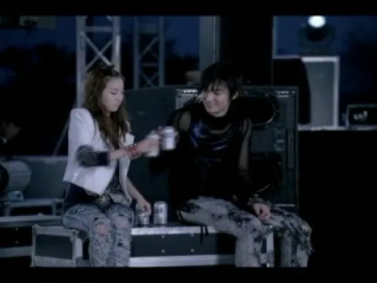 Lee Min Ho & Dara (2NE1) - Cass Beer - Kiss