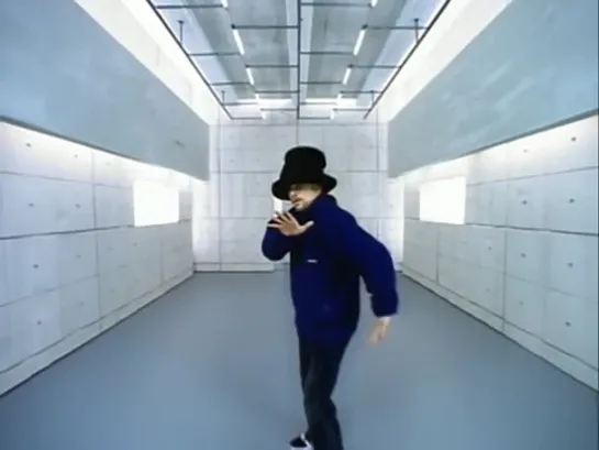 Jamiroquai ↑ Virtual Insanity