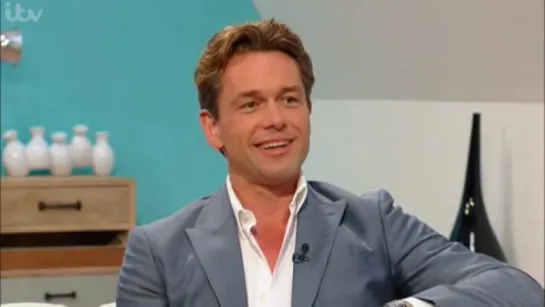 Julian Ovenden interview with Aled Jones [30 апреля 2016]